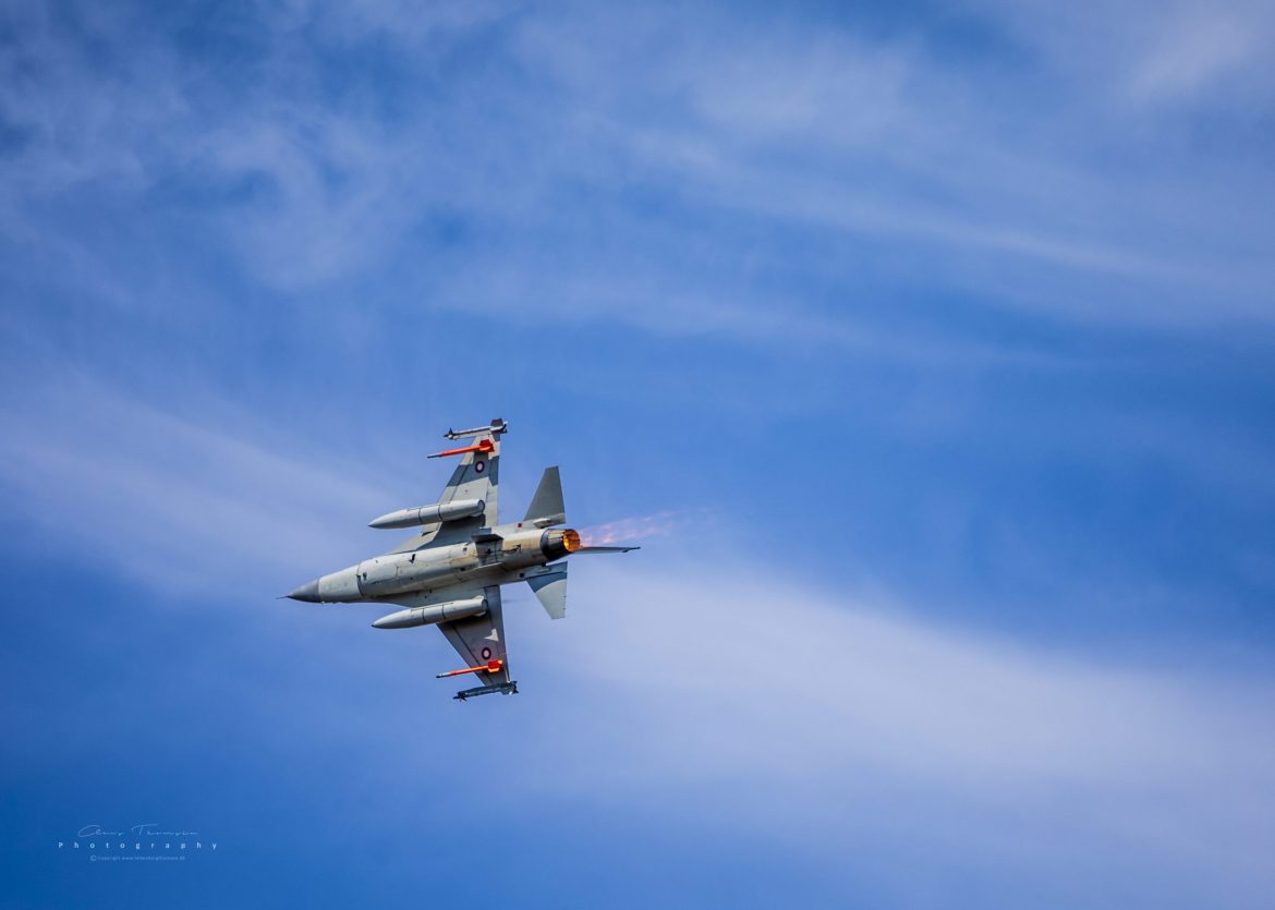 F-16 Fighting falcon