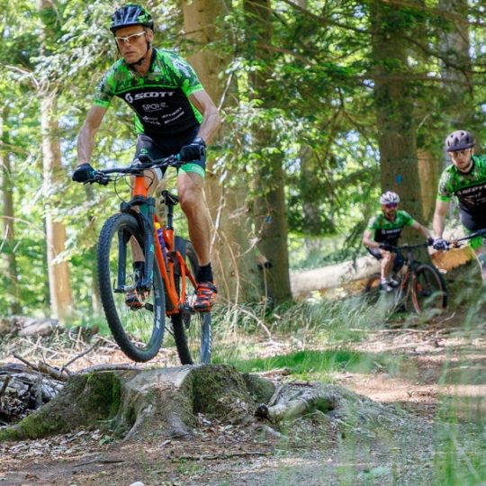 SponZ MTB Klub - Turbo hold