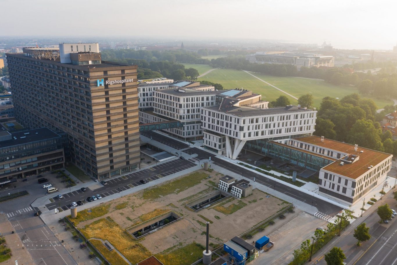 Dronefotografi af Rigshospitalet i København.